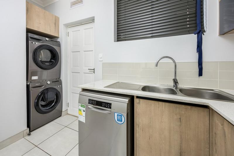 2 Bedroom Property for Sale in Vredekloof Heights Western Cape